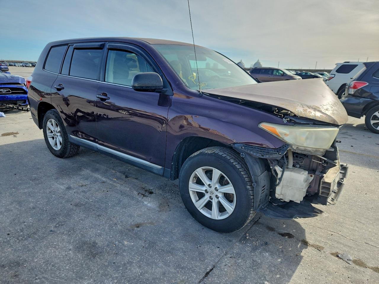 2012 TOYOTA HIGHLANDER BASE photo 7