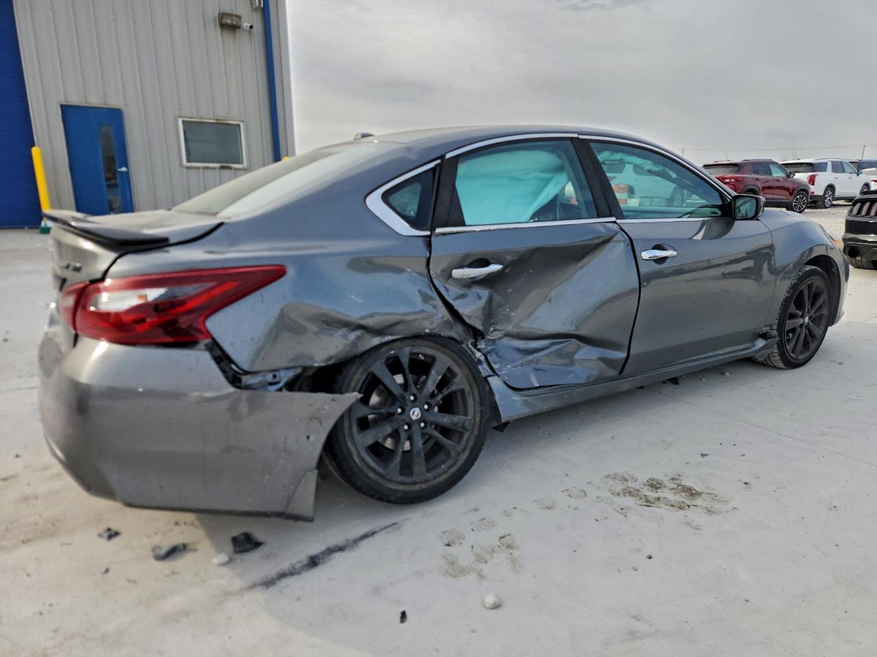 2018 NISSAN ALTIMA 2.5 SR photo 9