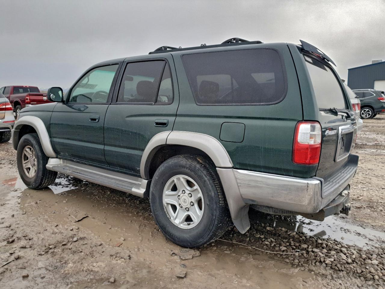 2002 TOYOTA 4RUNNER SR5 photo 2