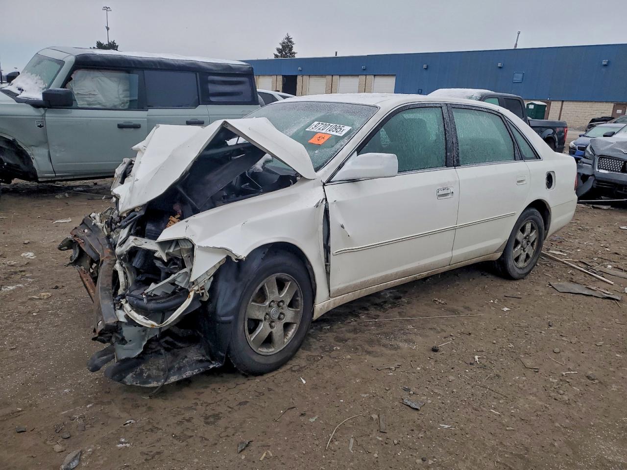2000 TOYOTA AVALON