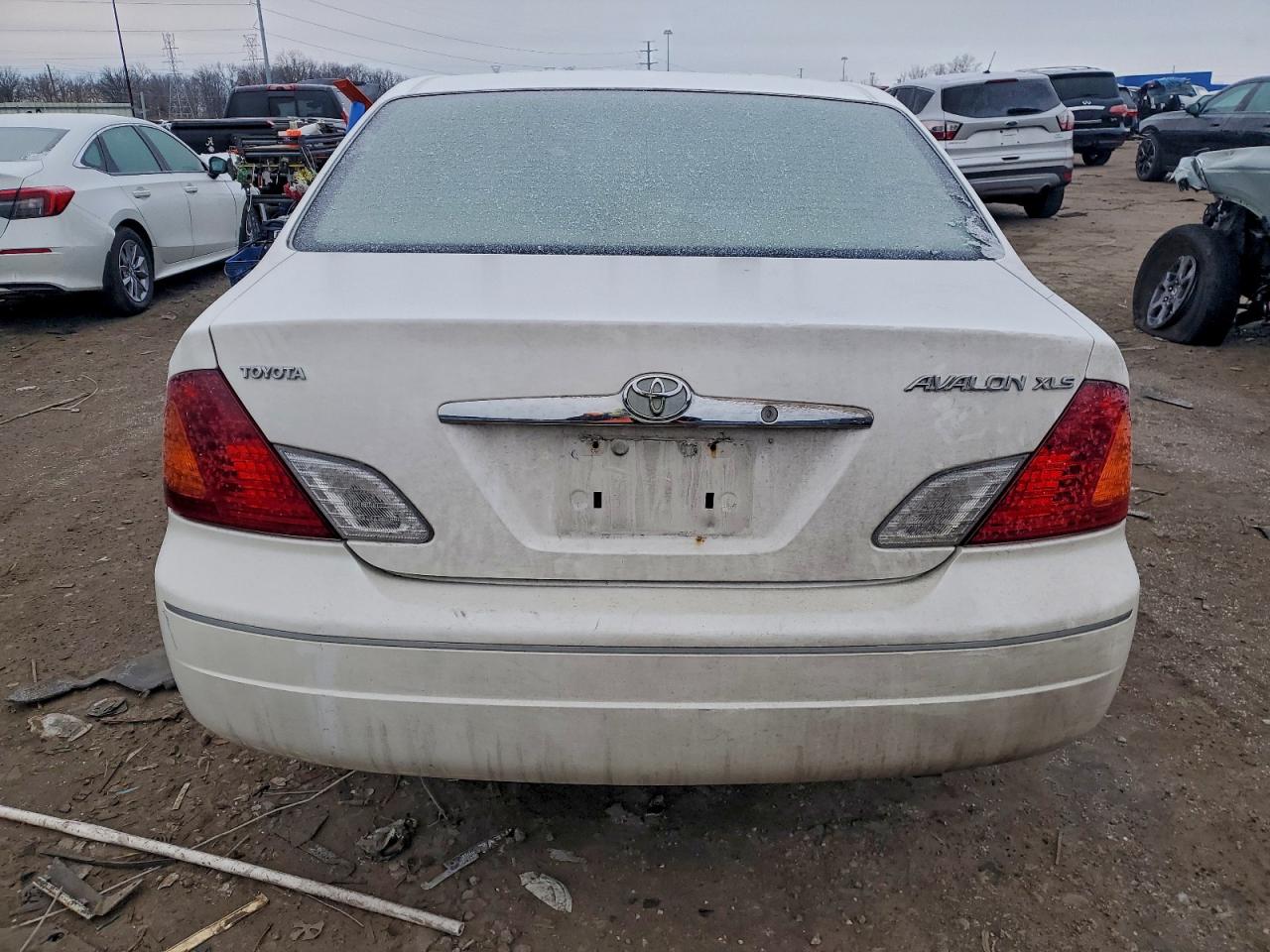 2000 TOYOTA AVALON XL photo 6