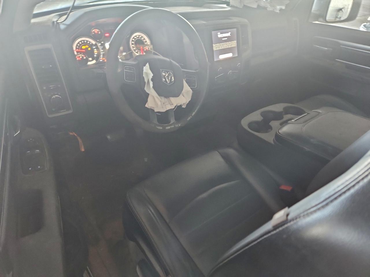 2022 RAM 1500 CLASSIC TRADESMAN photo 8
