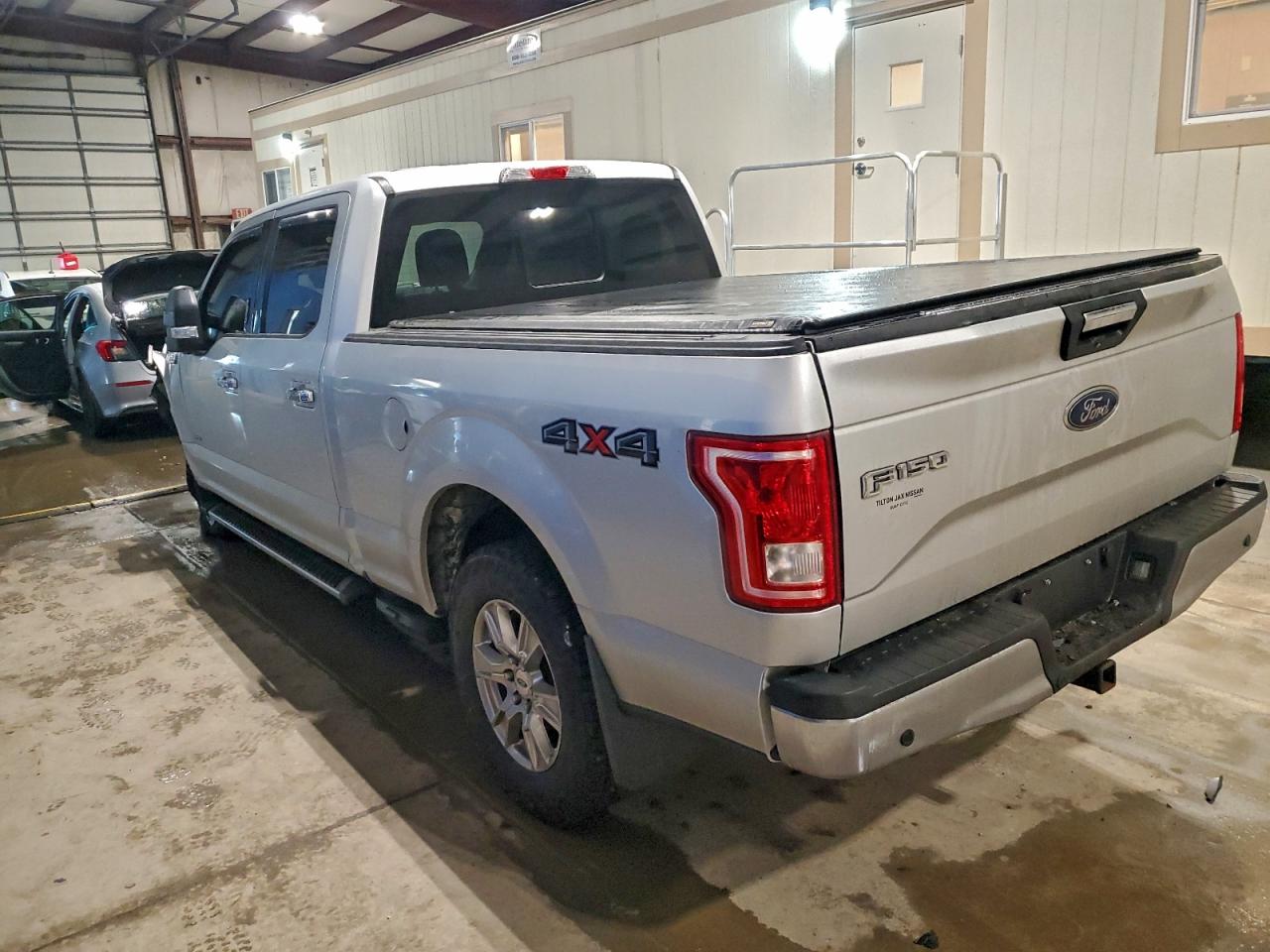 2015 FORD F150 SUPERCREW photo 2