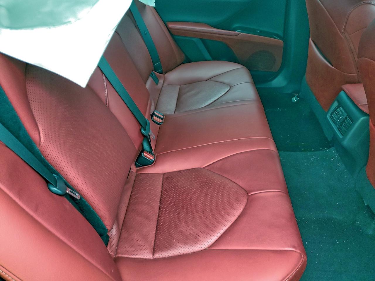 2019 TOYOTA CAMRY XSE photo 10
