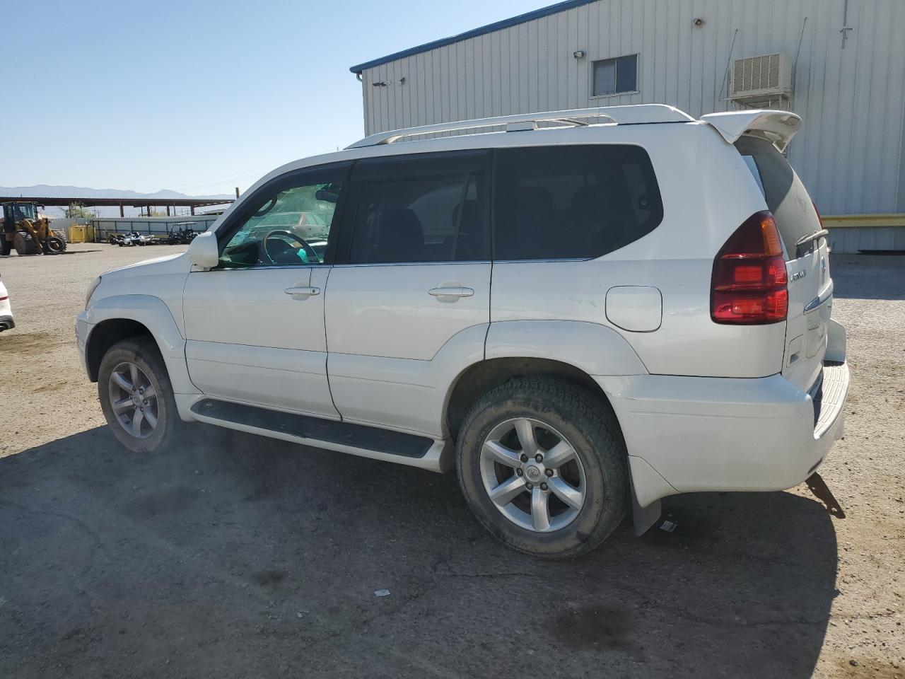 2004 LEXUS GX 470 photo 2