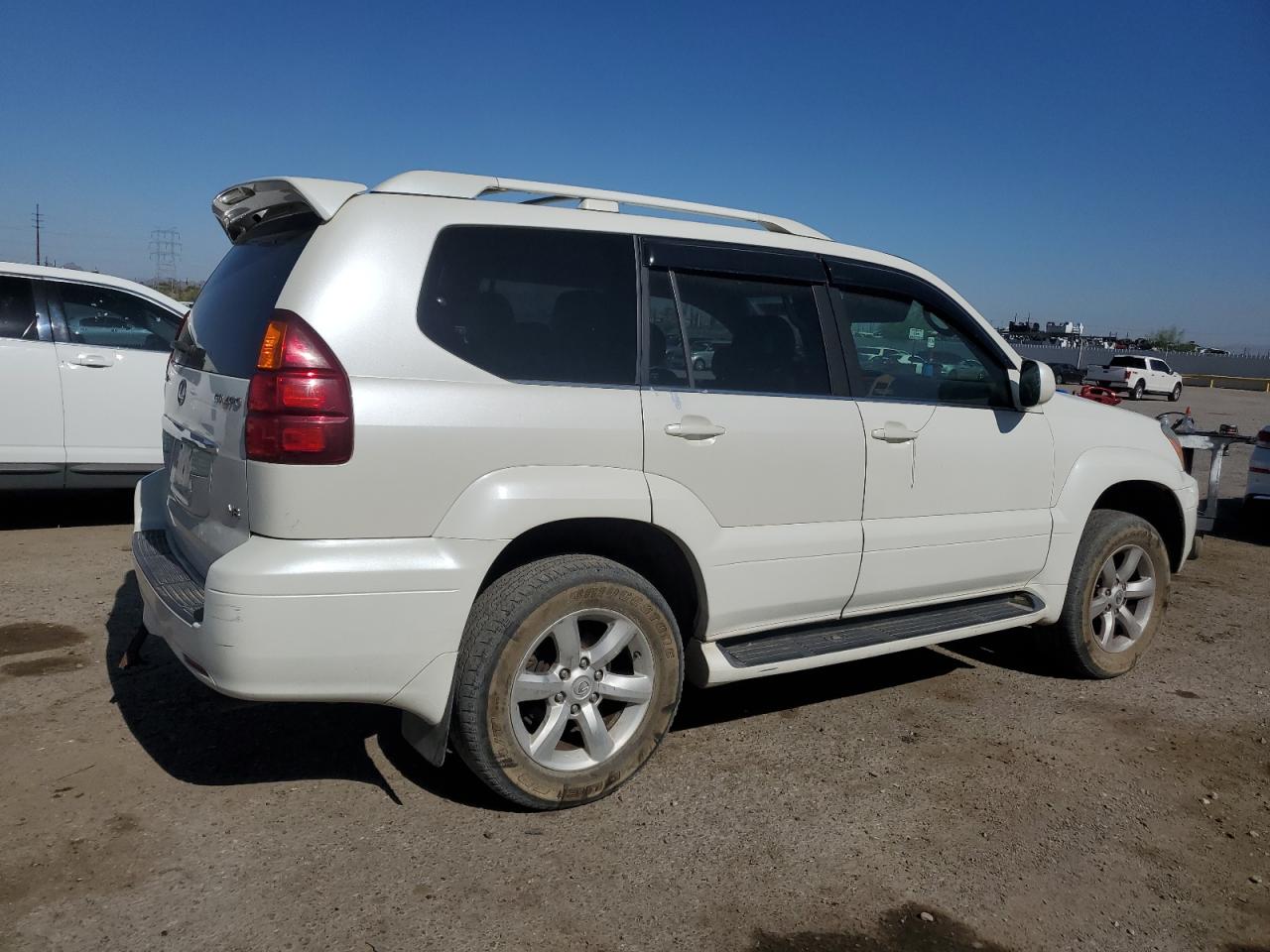 2004 LEXUS GX 470 photo 3