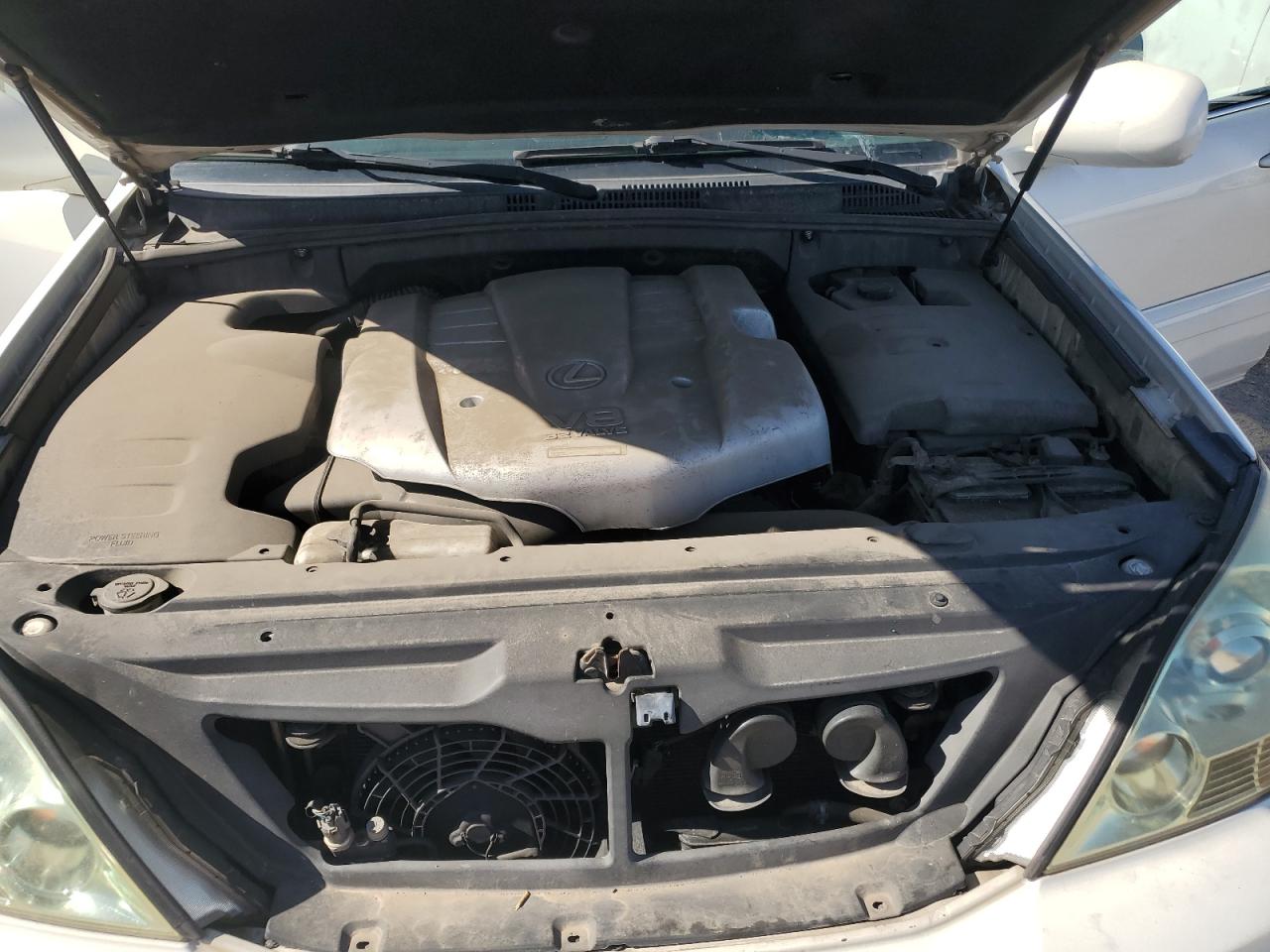 2004 LEXUS GX 470 photo 11