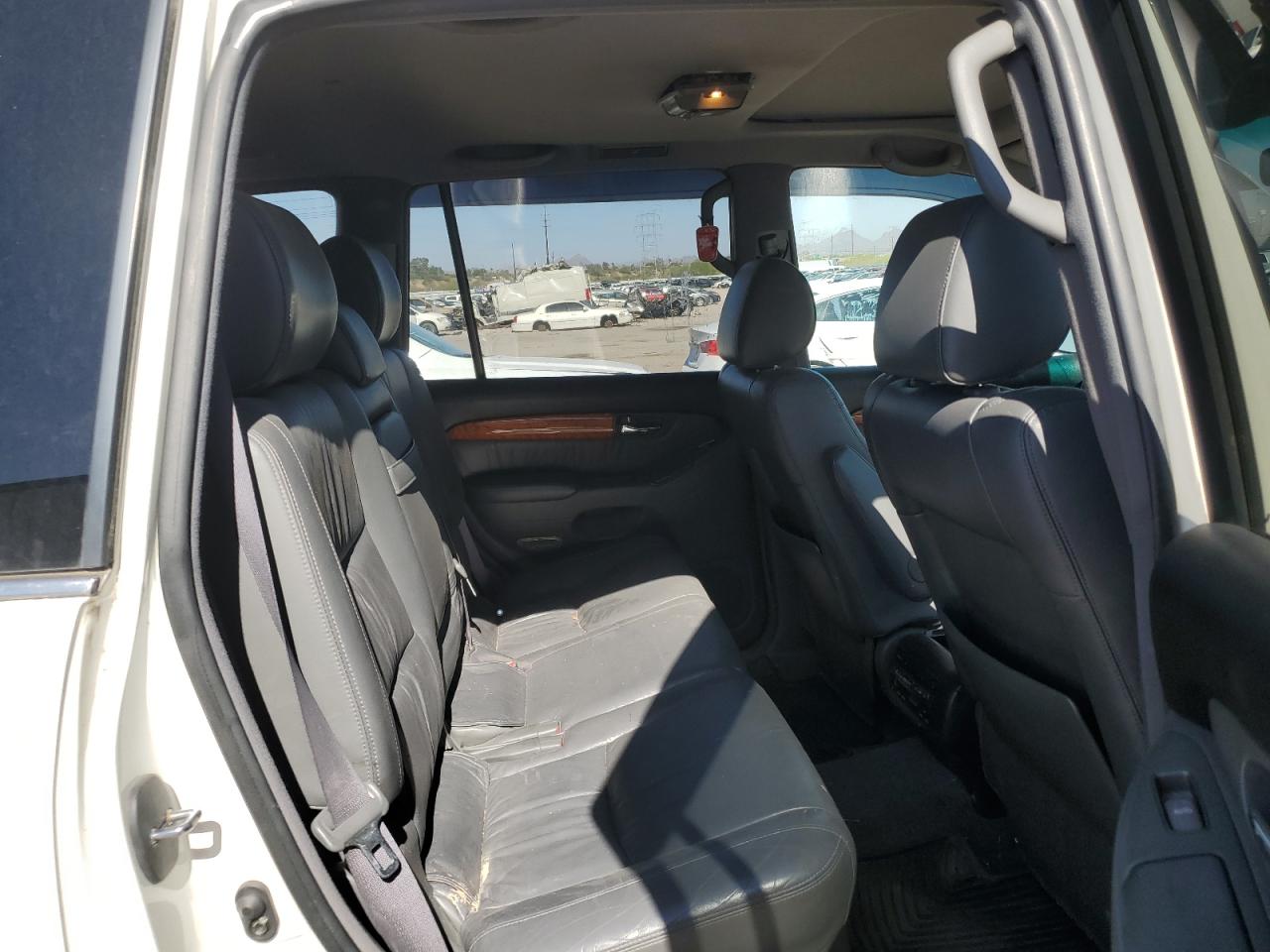2004 LEXUS GX 470 photo 10