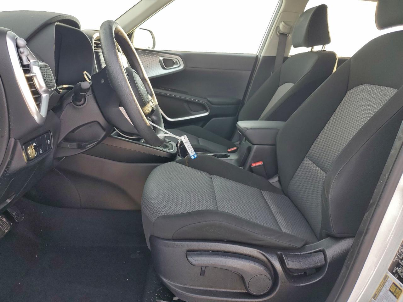 2022 KIA SOUL LX photo 7