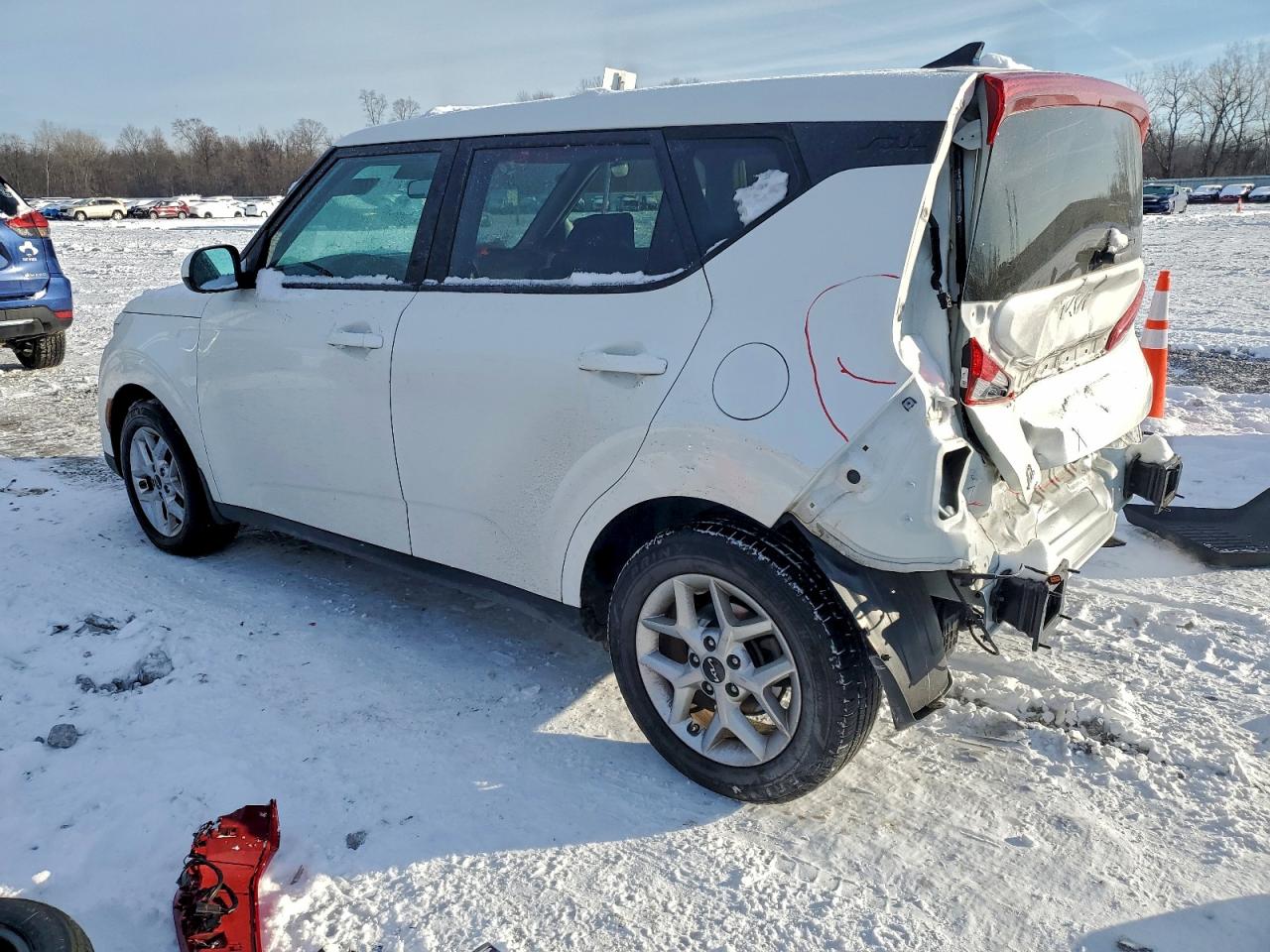 2022 KIA SOUL LX photo 2