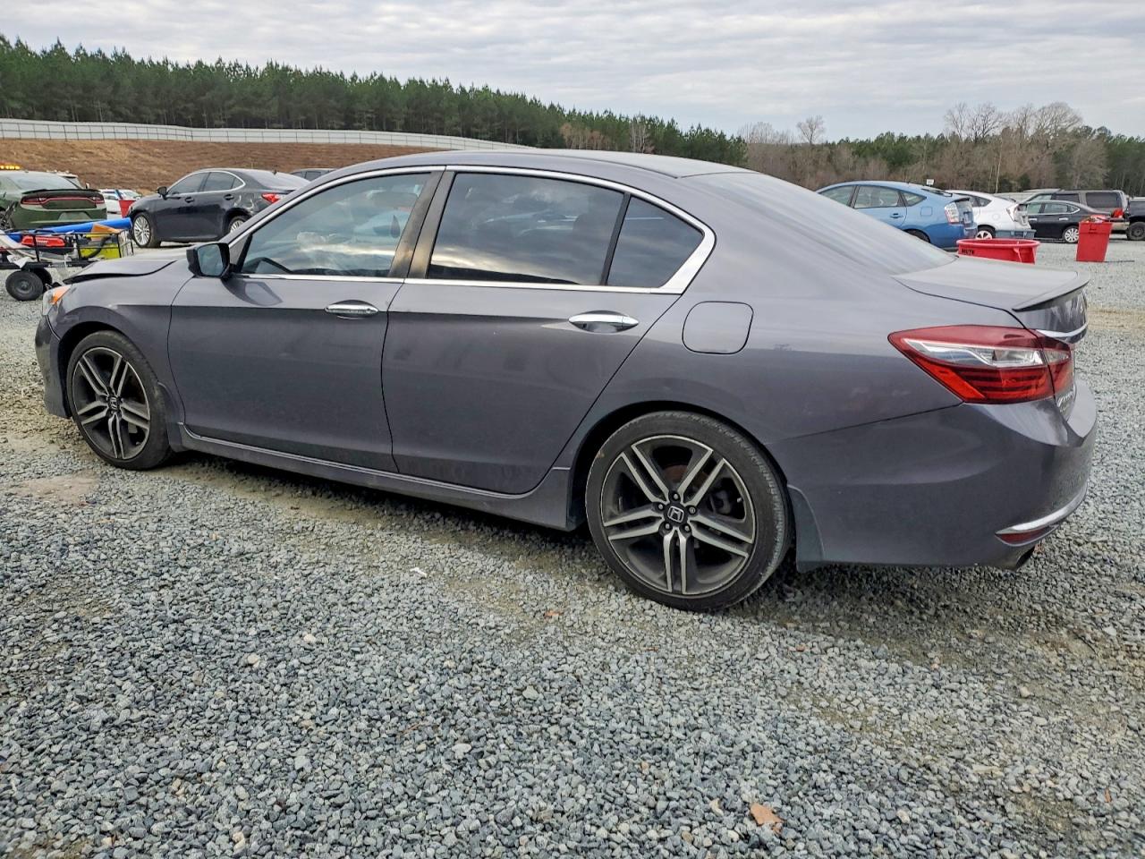 2016 HONDA ACCORD SPORT photo 2