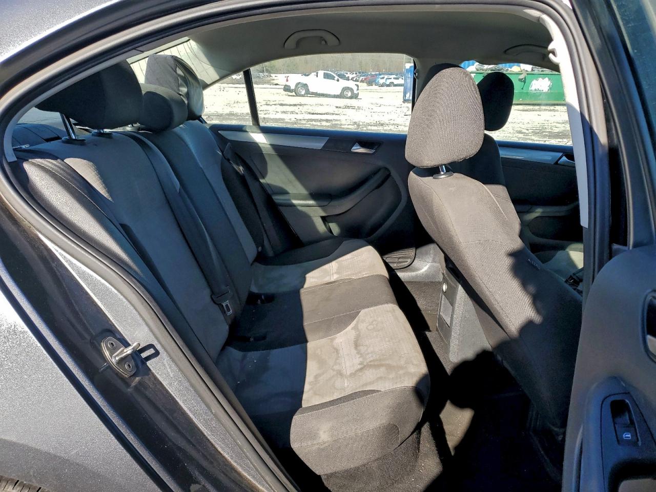 2018 VOLKSWAGEN JETTA S photo 28