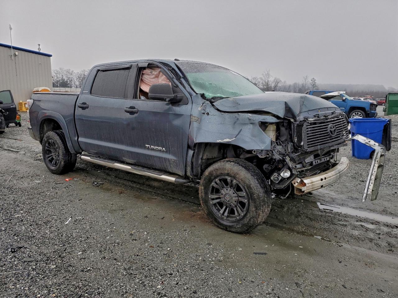 2010 TOYOTA TUNDRA CREWMAX LIMITED photo 4
