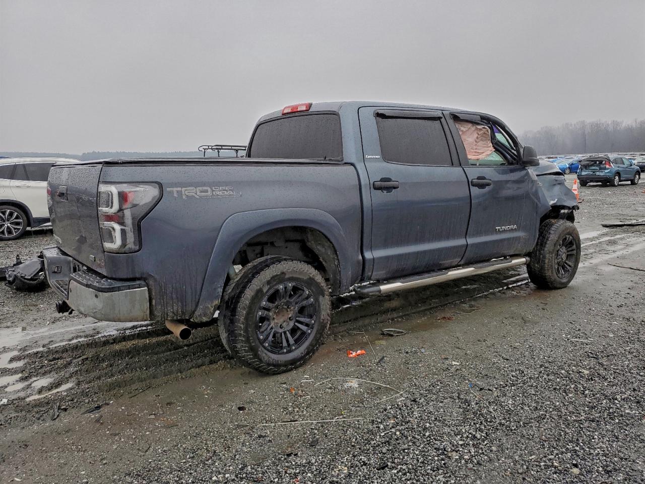 2010 TOYOTA TUNDRA CREWMAX LIMITED photo 3