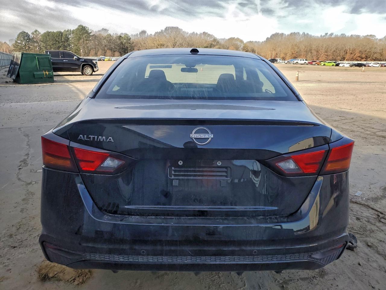 2025 NISSAN ALTIMA SV photo 6