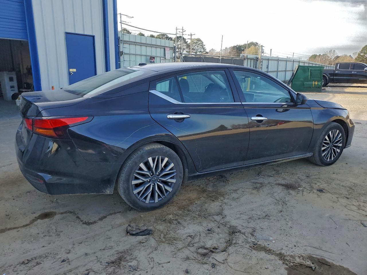 2025 NISSAN ALTIMA SV photo 3