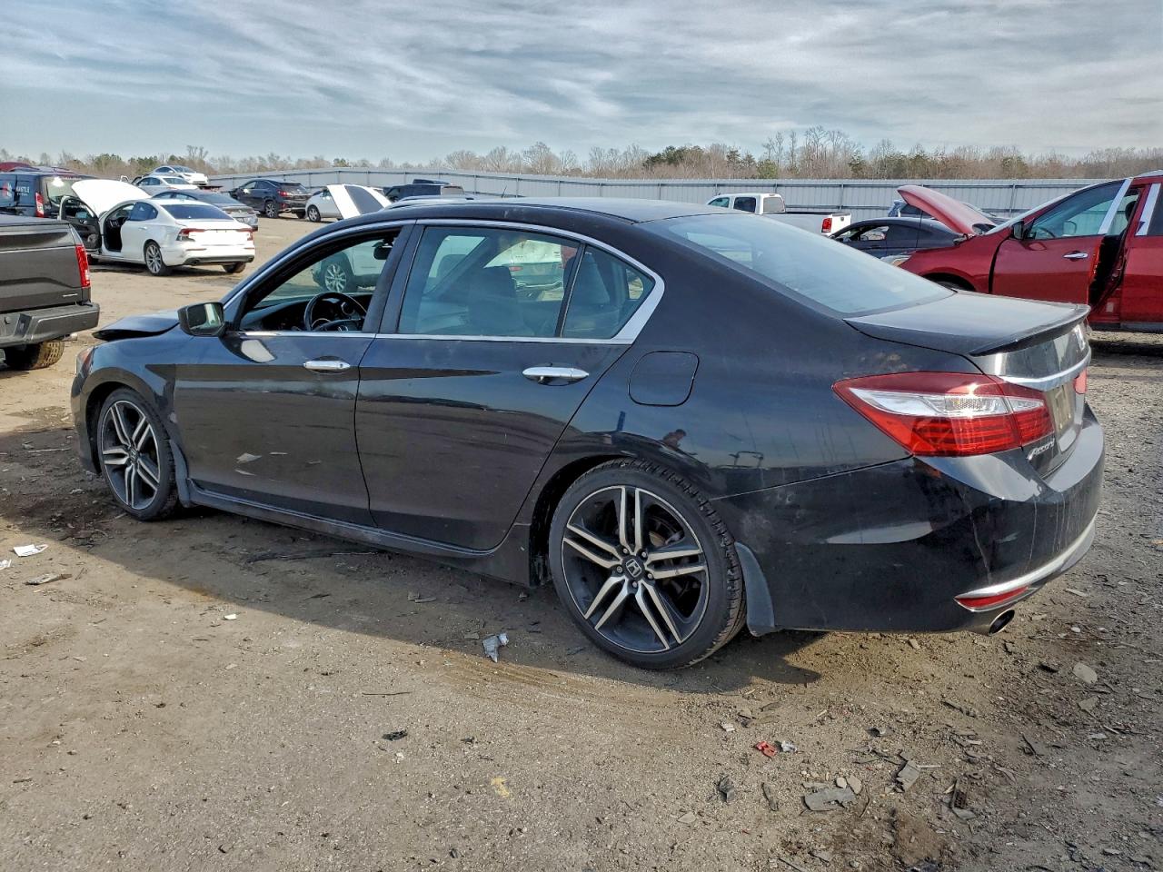 2017 HONDA ACCORD SPORT photo 2