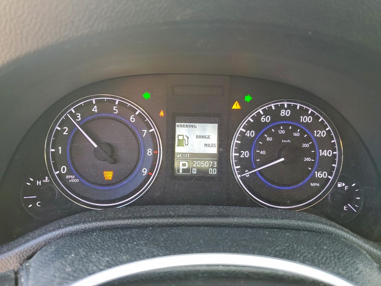 2013 INFINITI G37 BASE photo 9