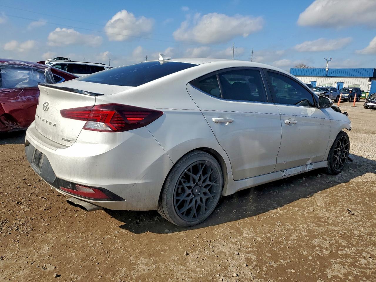 2020 HYUNDAI ELANTRA SPORT photo 5
