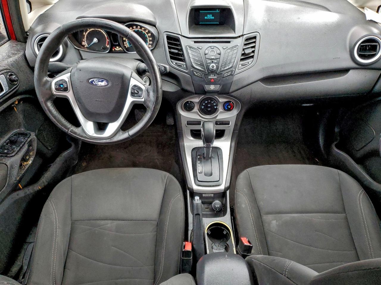 2016 FORD FIESTA SE photo 15