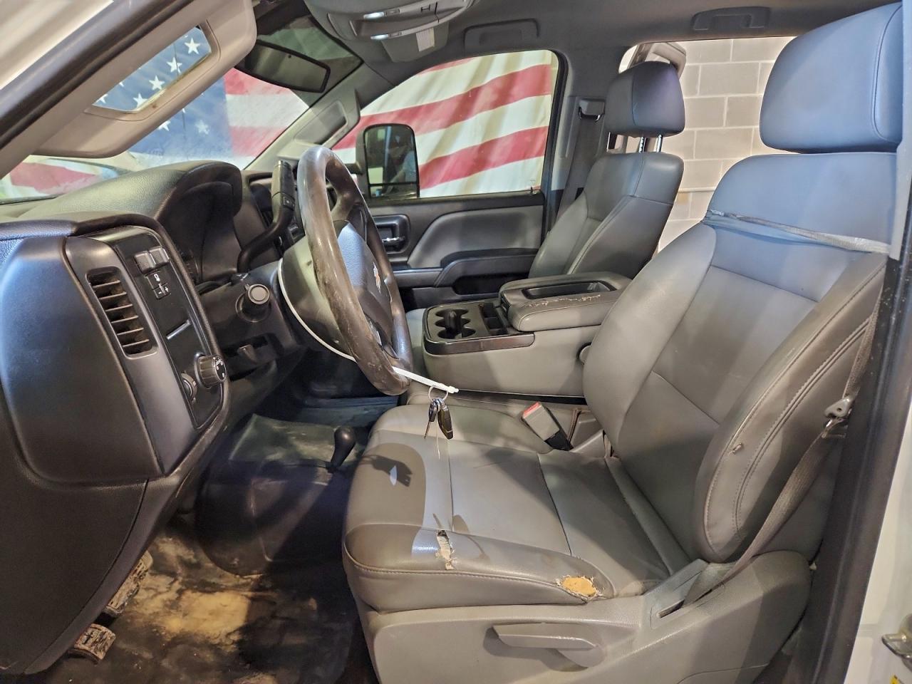 2015 CHEVROLET SILVERADO K2500 HEAVY DUTY photo 13