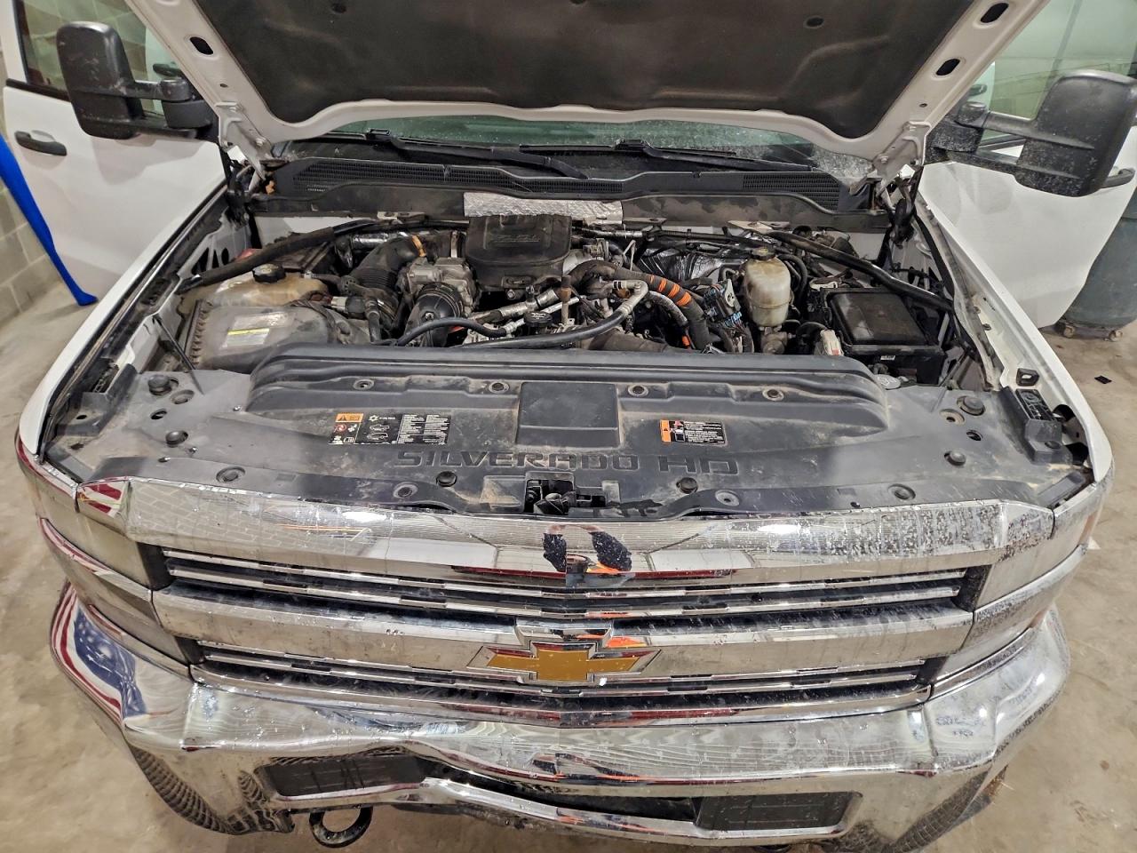 2015 CHEVROLET SILVERADO K2500 HEAVY DUTY photo 21