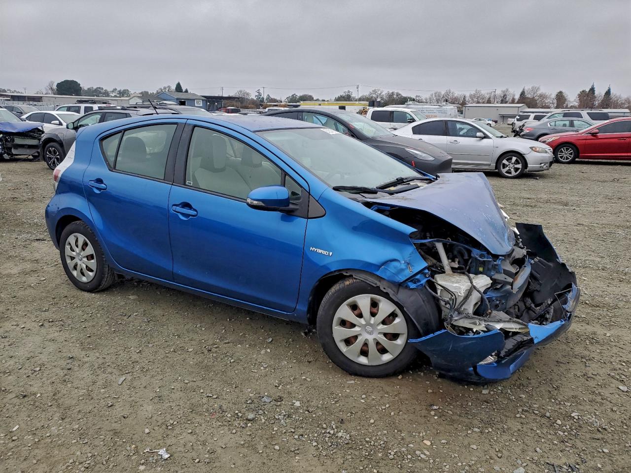 2013 TOYOTA PRIUS C photo 10