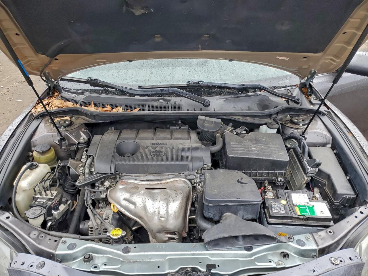 2011 TOYOTA CAMRY BASE photo 21