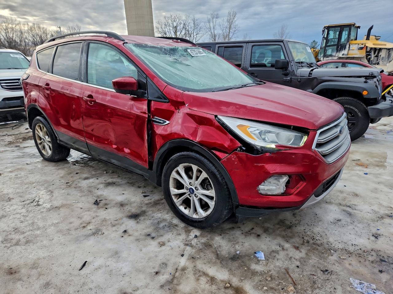 2017 FORD ESCAPE SE photo 4
