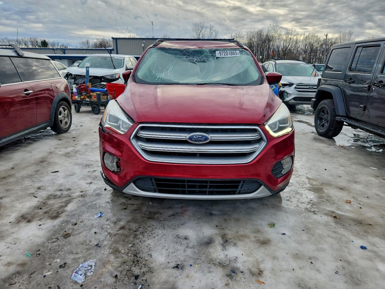 2017 FORD ESCAPE SE photo 5
