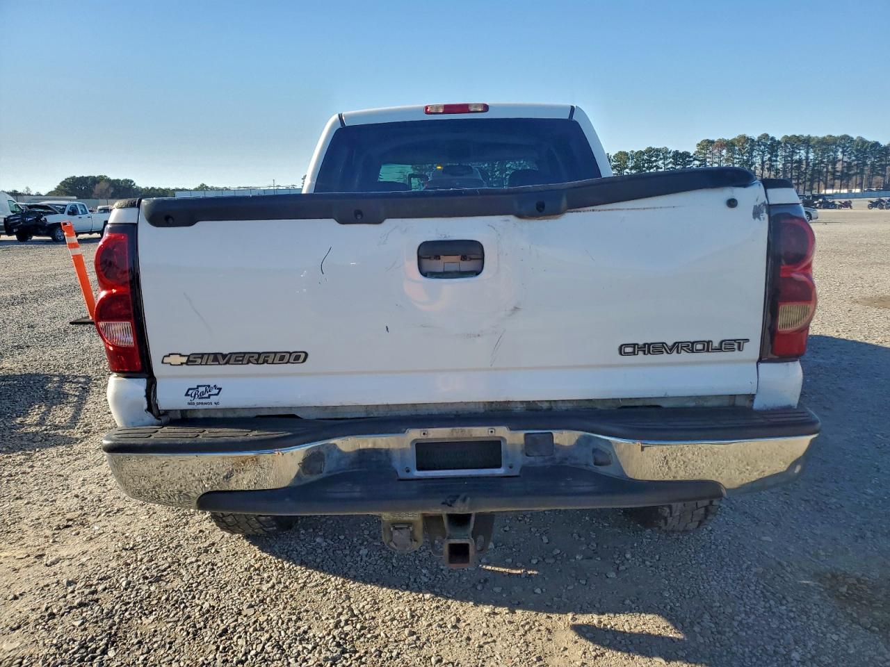 2004 CHEVROLET SILVERADO K2500 photo 6