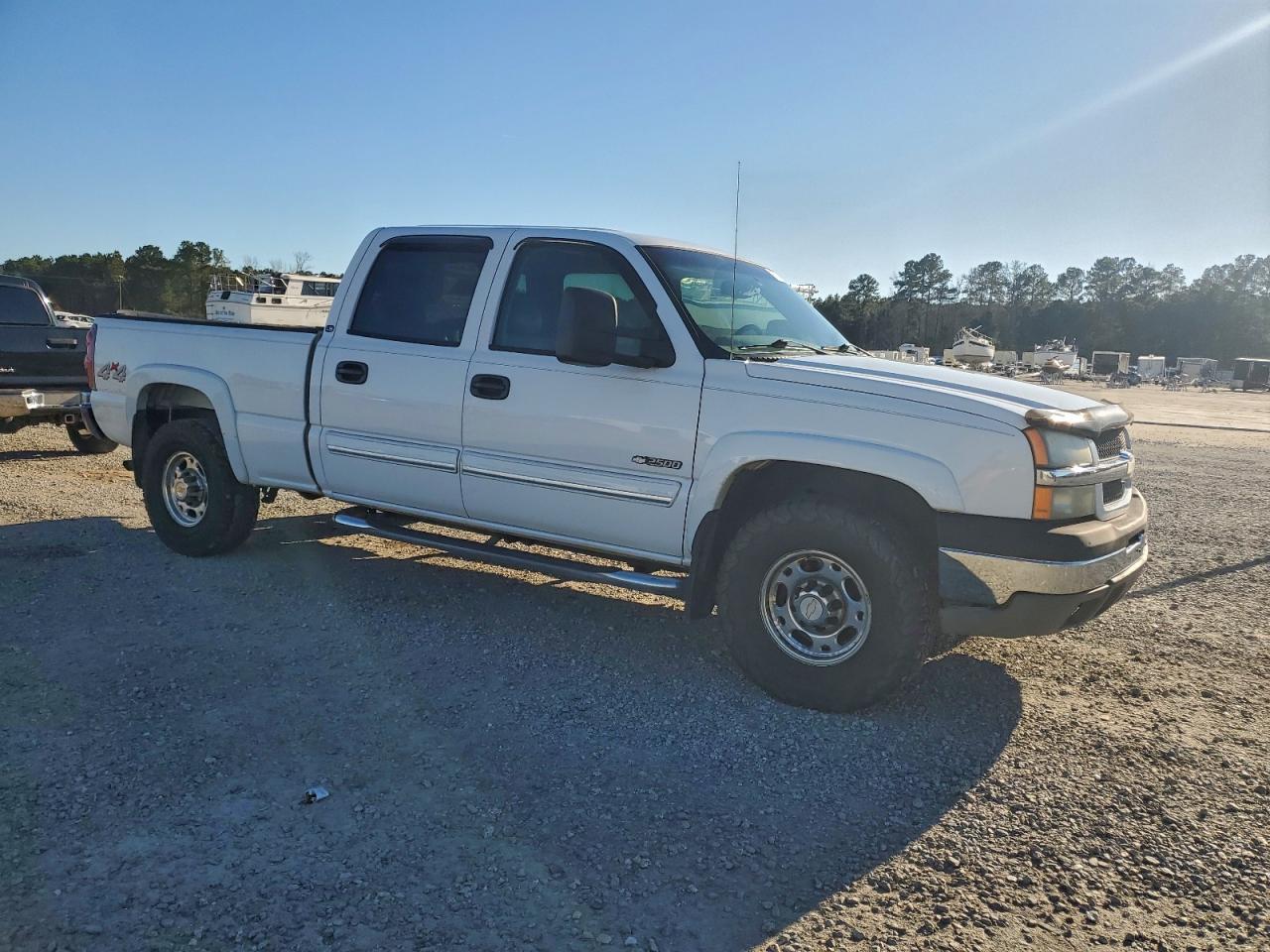 2004 CHEVROLET SILVERADO K2500 photo 4