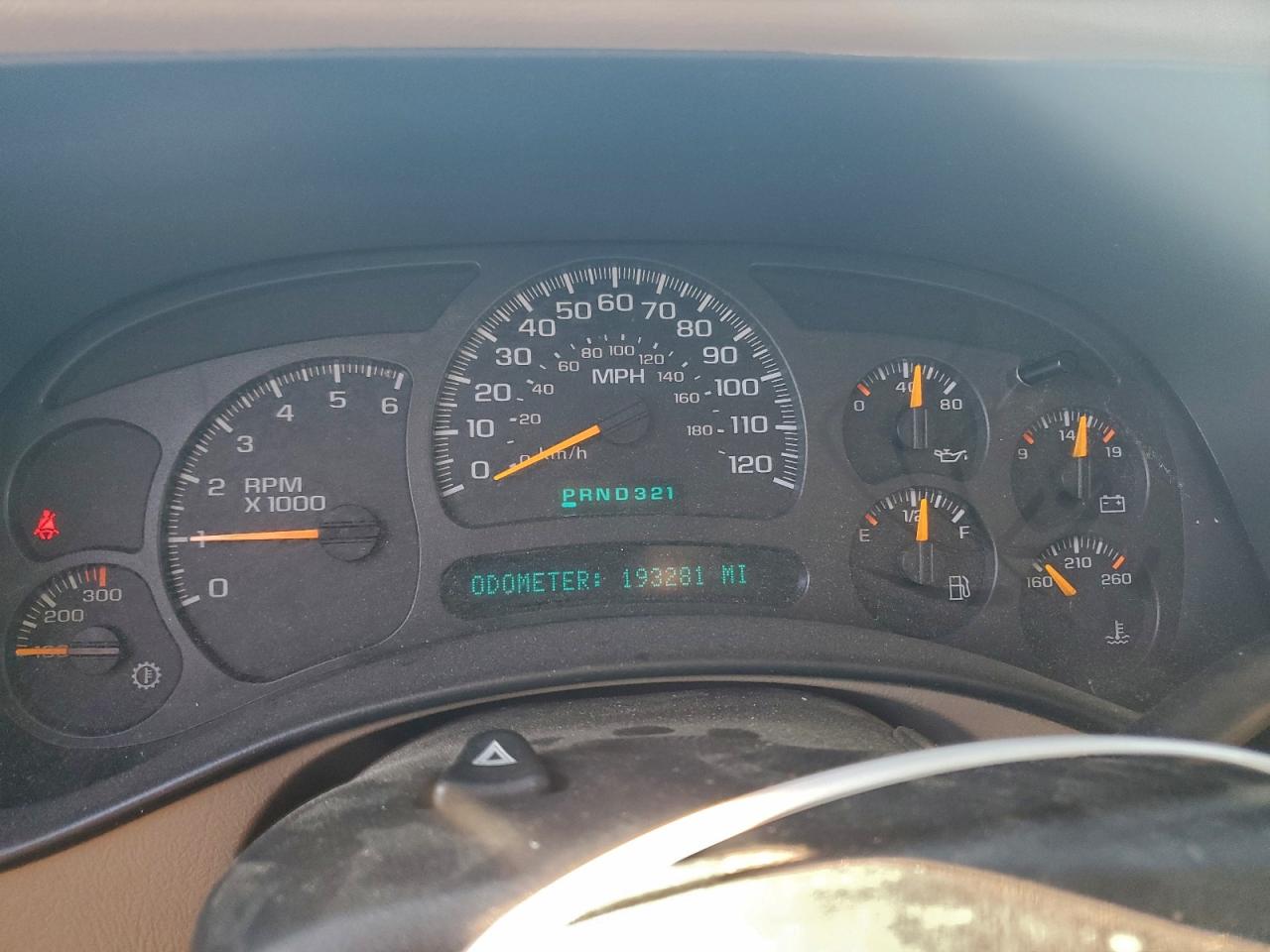 2004 CHEVROLET SILVERADO K2500 photo 9