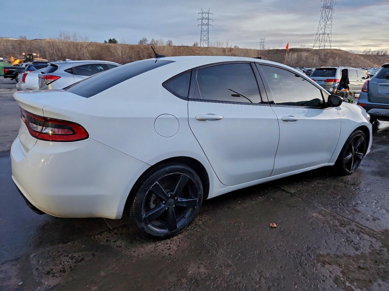 2015 DODGE DART SXT photo 3