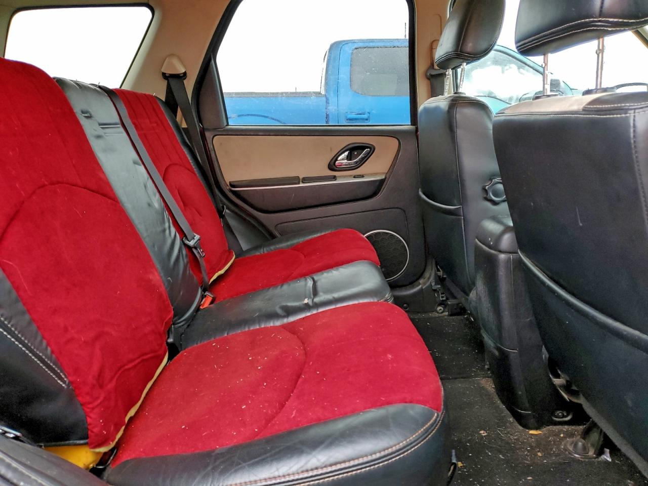 2005 MERCURY MARINER photo 11