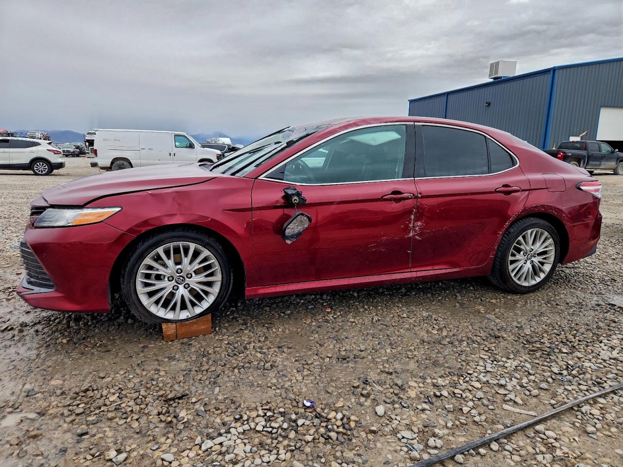 2018 TOYOTA CAMRY