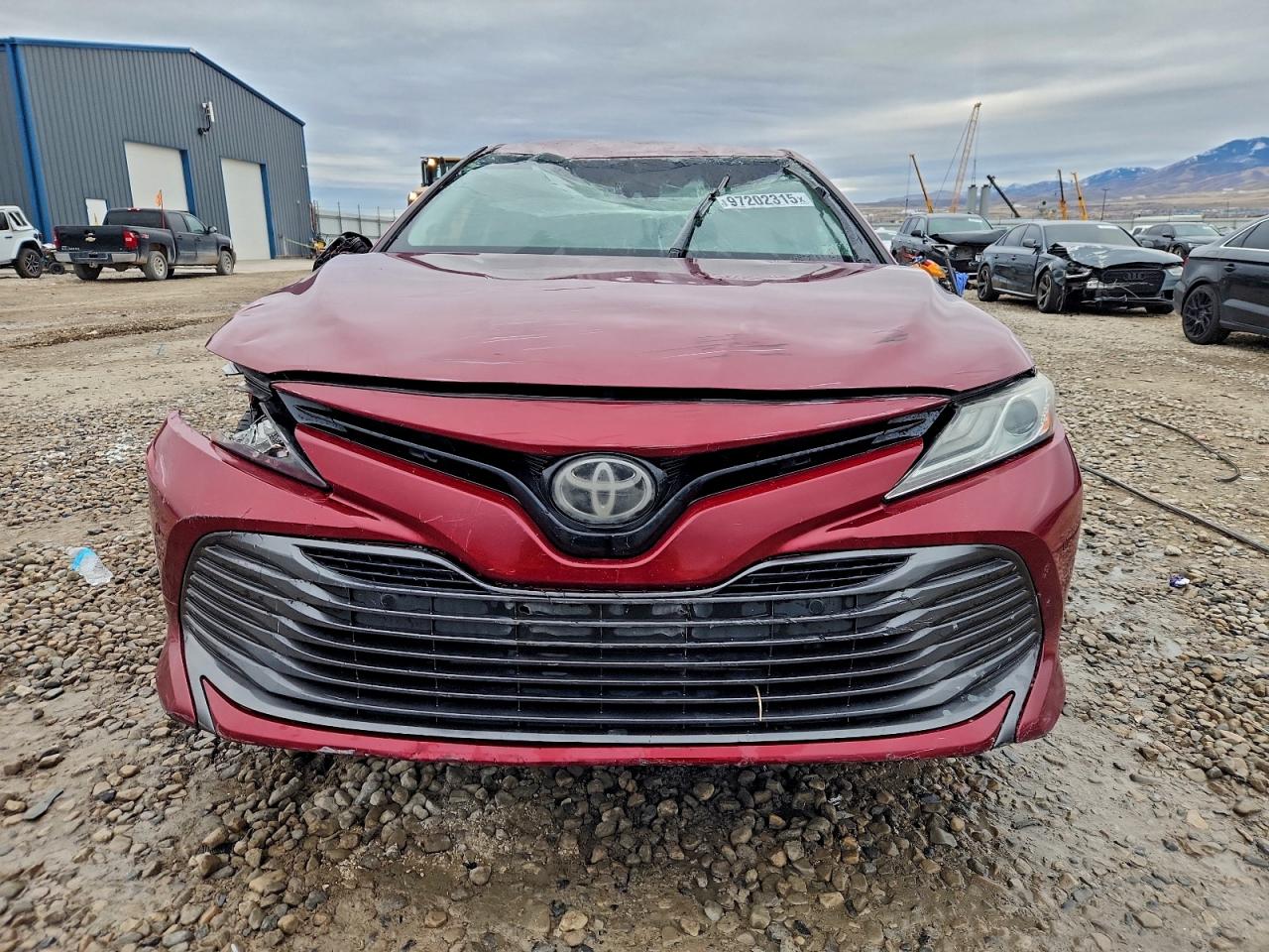 2018 TOYOTA CAMRY XLE photo 5