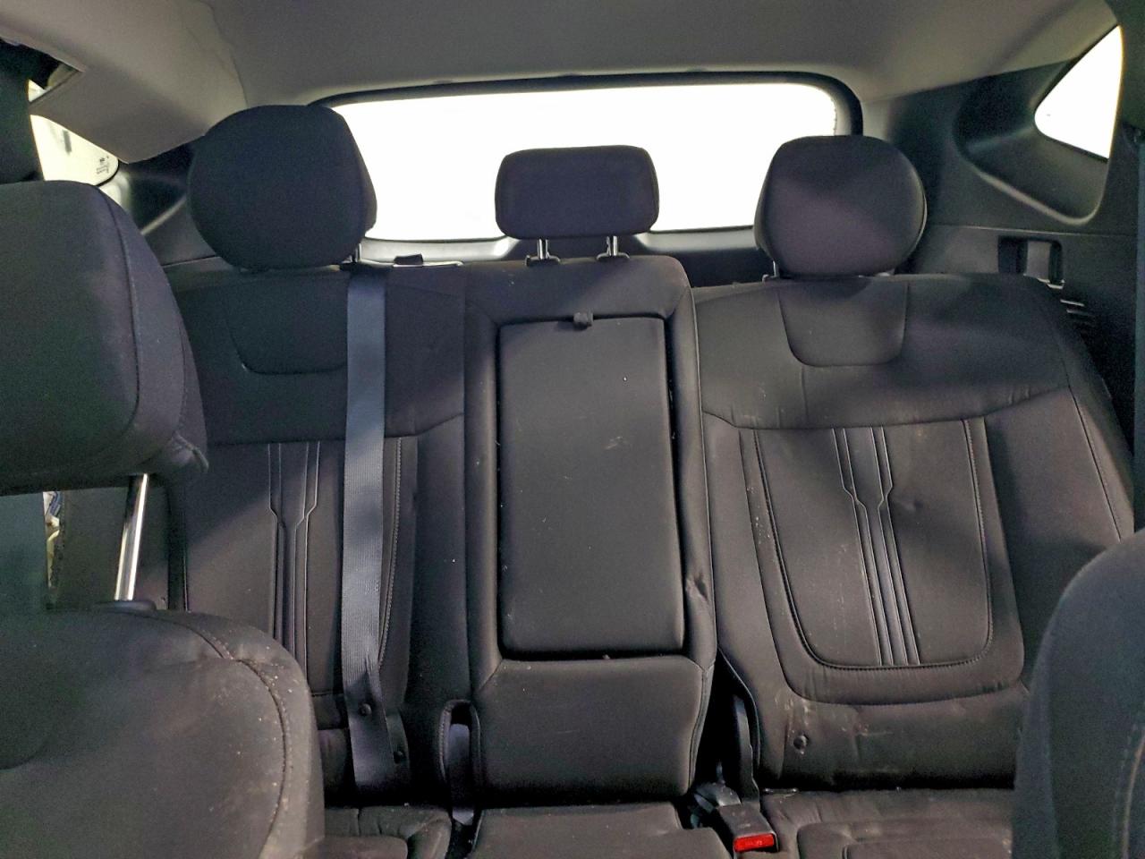 2025 HYUNDAI TUCSON SEL photo 28