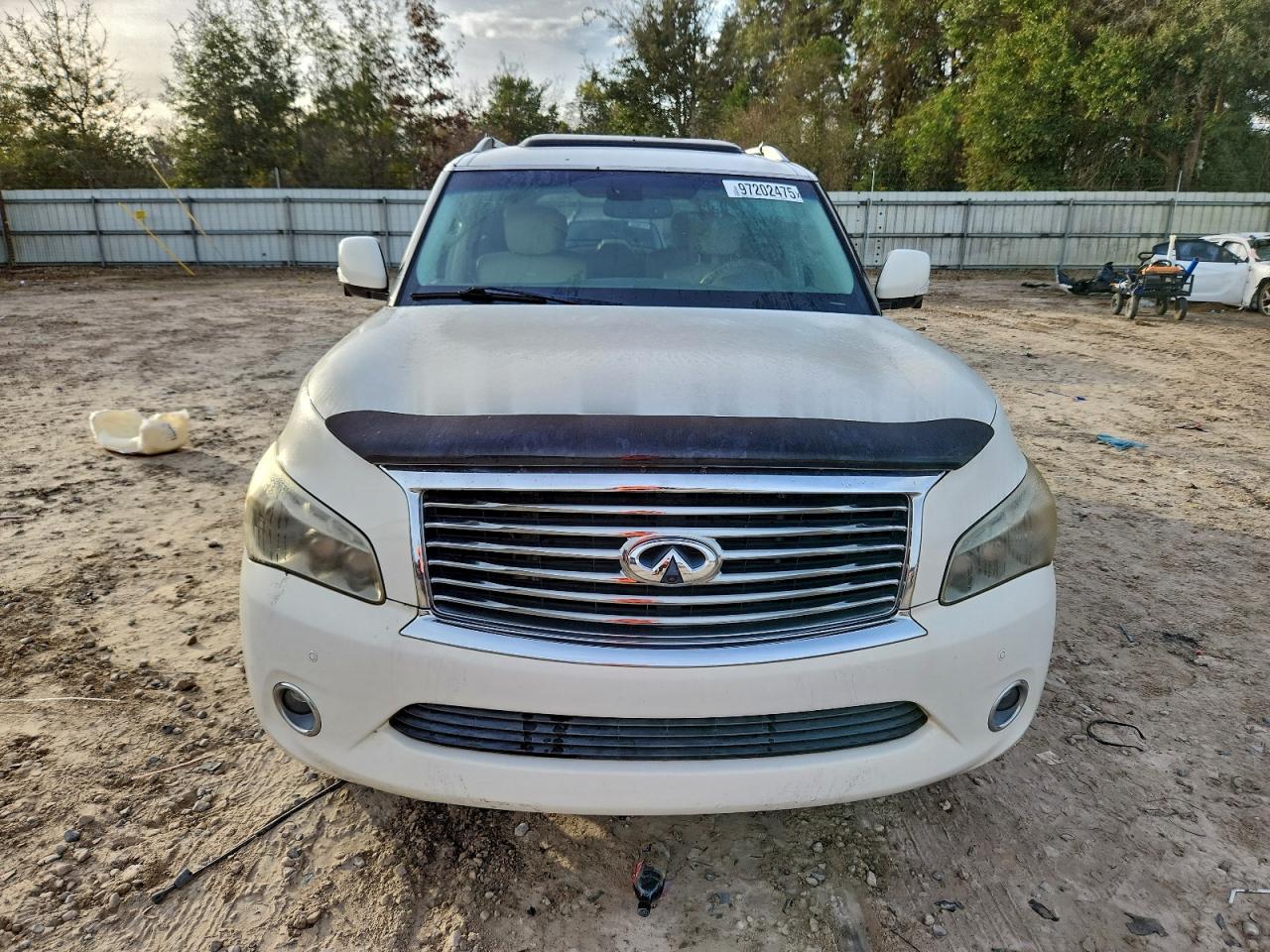 2013 INFINITI QX56 photo 5
