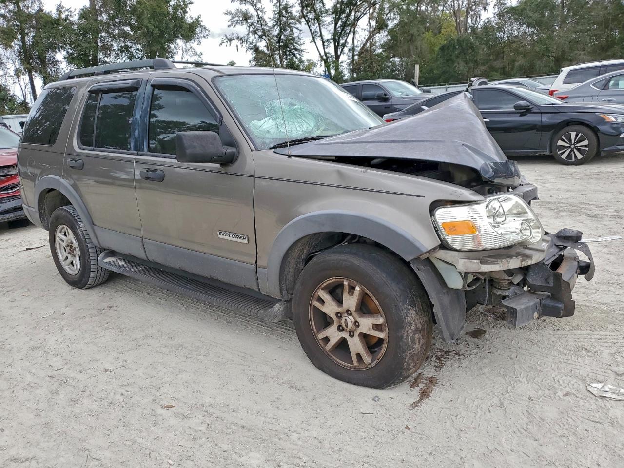 2006 FORD EXPLORER XLT photo 4