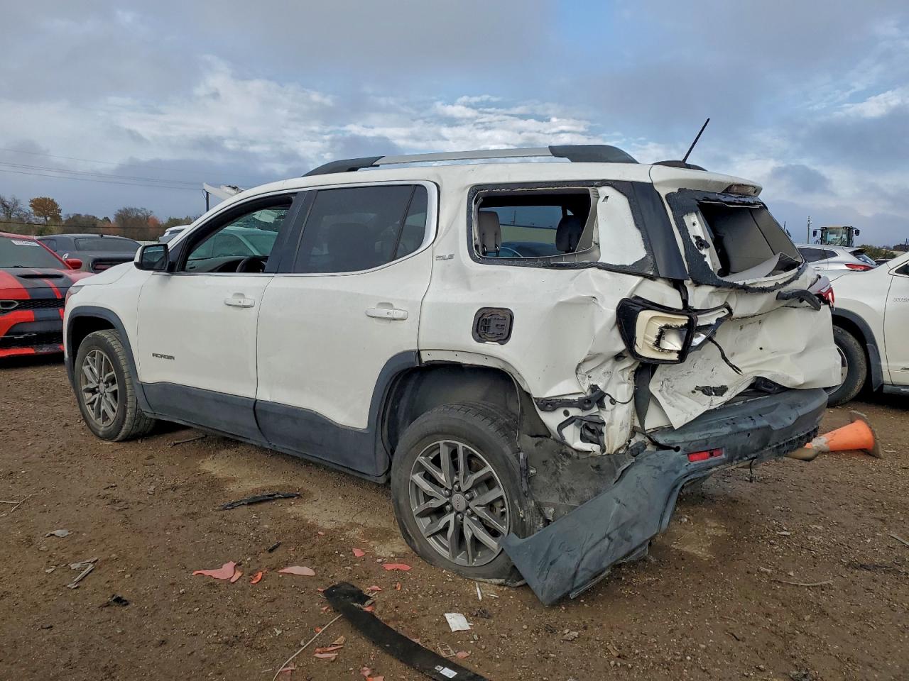 2019 GMC ACADIA SLE photo 2