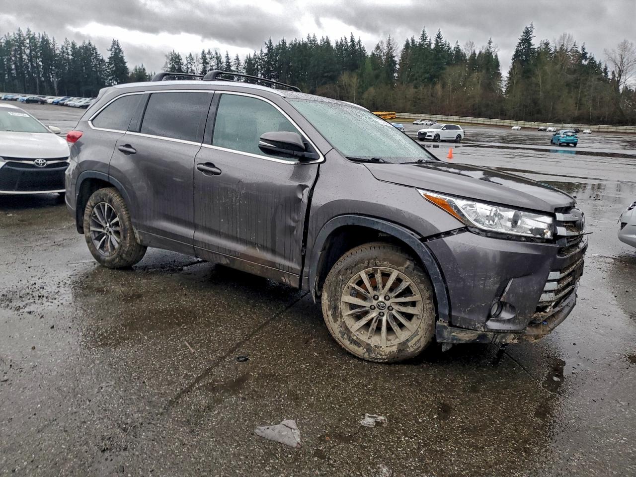 2018 TOYOTA HIGHLANDER SE photo 4