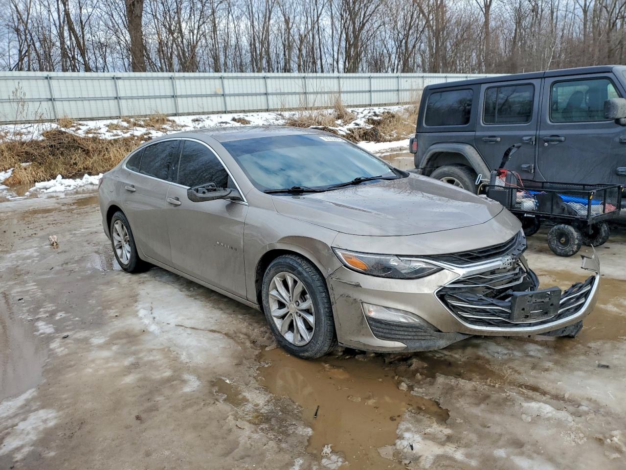 2022 CHEVROLET MALIBU LT photo 4