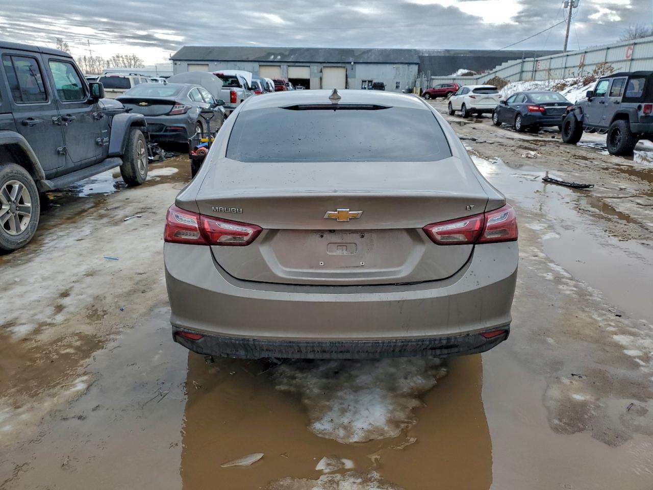 2022 CHEVROLET MALIBU LT photo 6