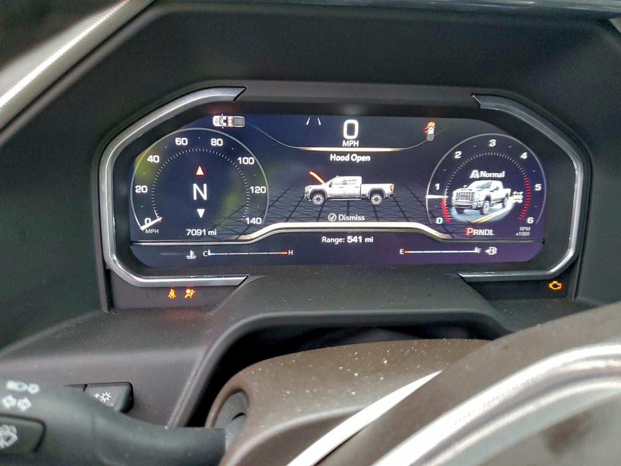 2025 GMC SIERRA K2500 DENALI photo 9