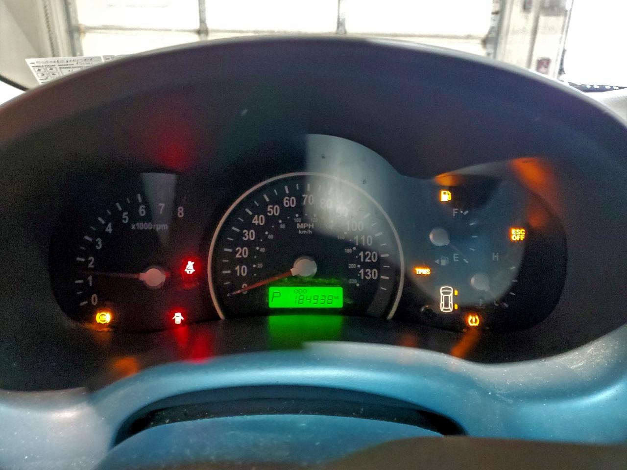 2008 KIA SEDONA EX photo 17