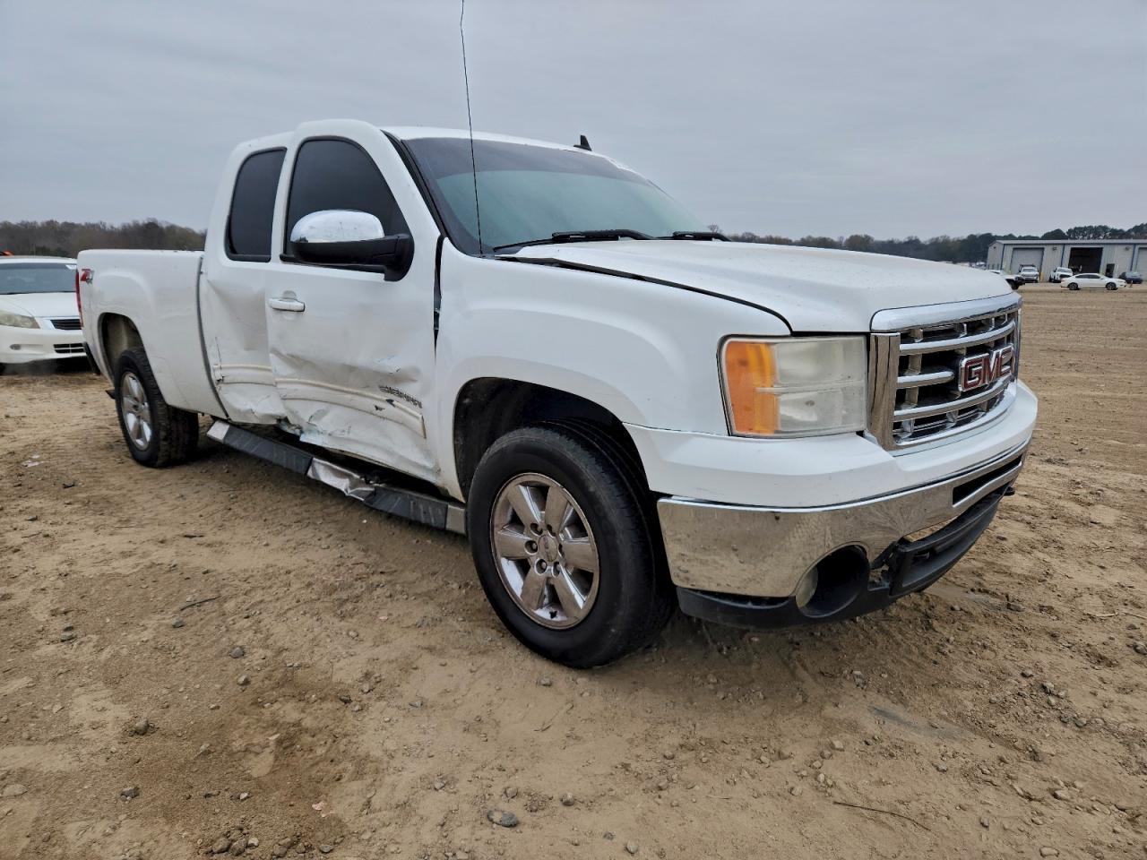 2011 GMC SIERRA K1500 SLT photo 7