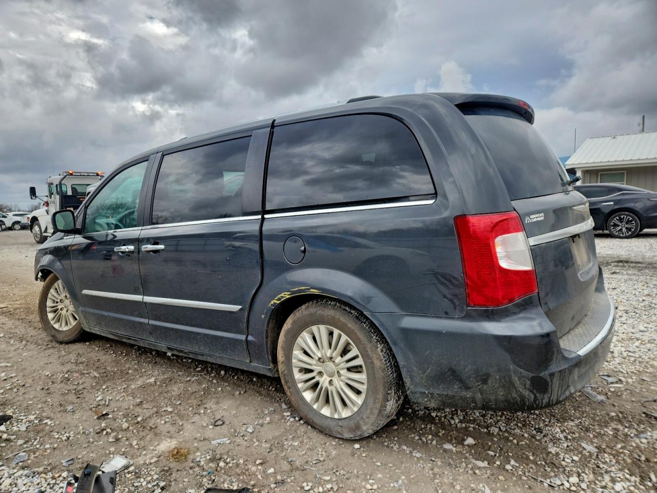 2012 CHRYSLER TOWN & COUNTRY LIMITED photo 2