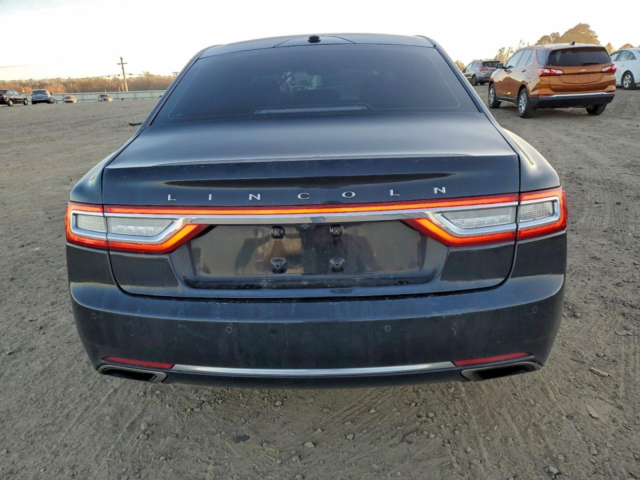 2017 LINCOLN CONTINENTAL RESERVE photo 6