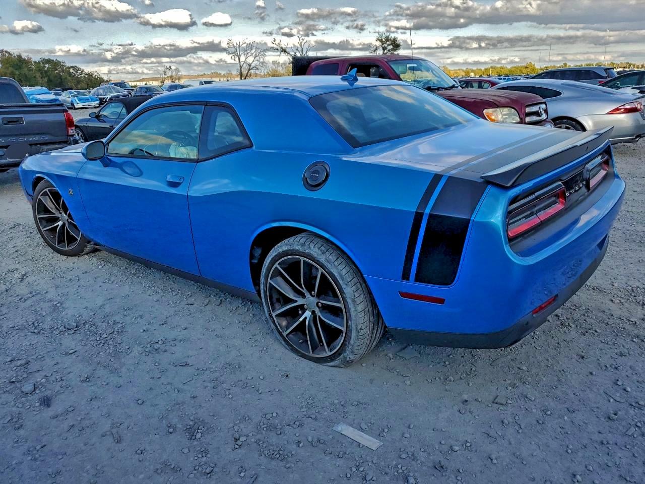 2016 DODGE CHALLENGER R/T SCAT PACK photo 2